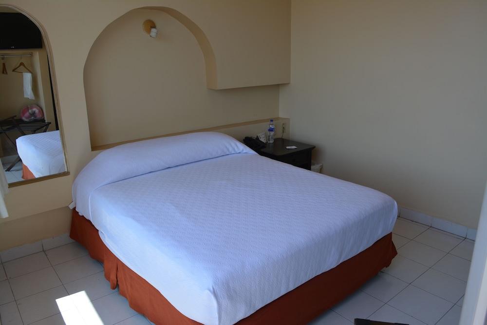 Hotel Del Parque Ciudad del Carmen Extérieur photo