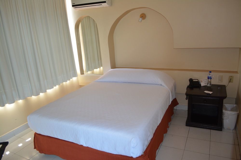Hotel Del Parque Ciudad del Carmen Extérieur photo